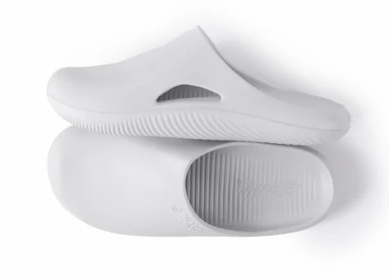 KIKZ Women’s Clog