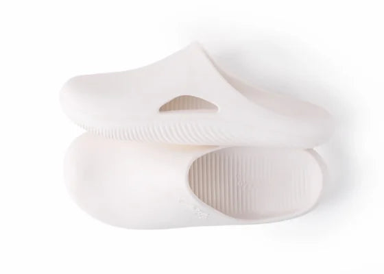 KIKZ Women’s Clog