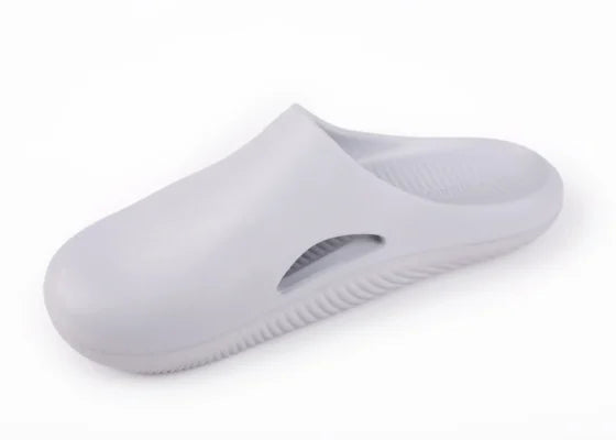 KIKZ Women’s Clog