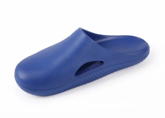 KIKZ Women’s Clog